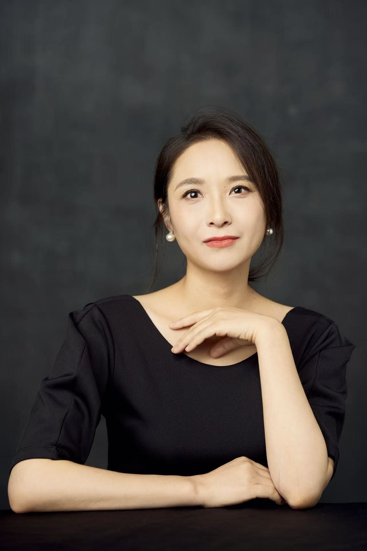 Roya 庄琴肖像
